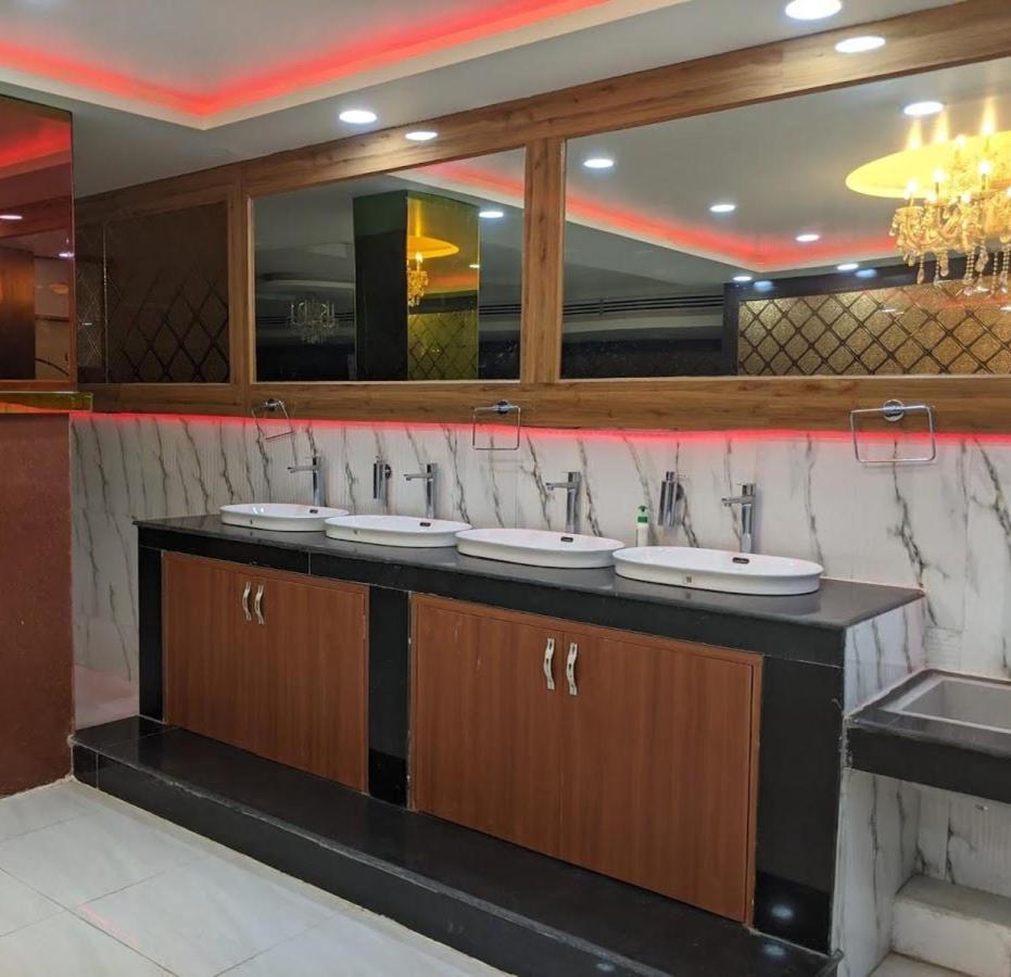 Hotel Gokul Raj By Wb Economy , Madhubani Exteriér fotografie